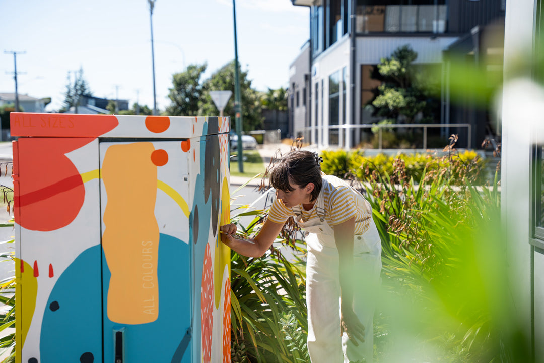 nz mural artist jasmine kroeze paints power box